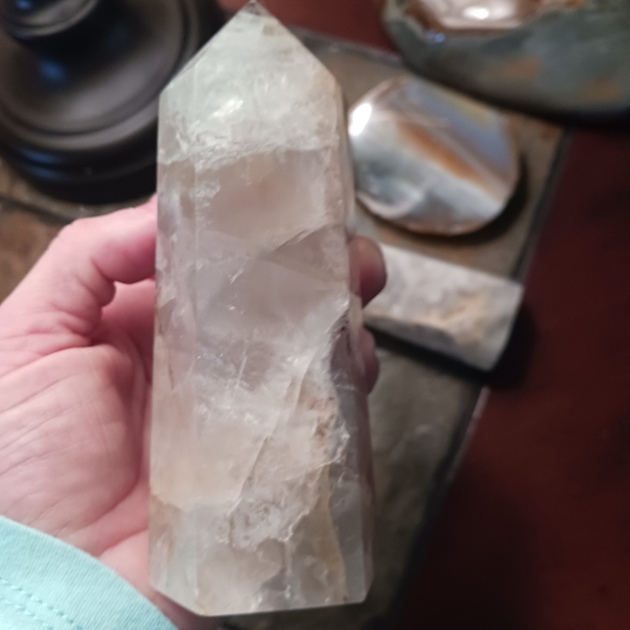 Smokey gray quartz, this is originally from Arkansas near Mount Ida. - Picture 5 of 16